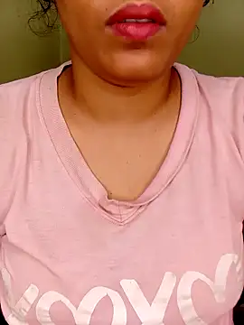 Rose-luckey online show from April 20, 12:30 pm