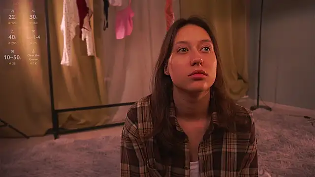 Snapshot of BeckyBurgh chatting on November 12, 5:24 pm BeckyBurgh online show from November 12, 5:24 pm