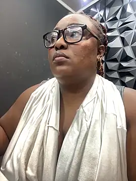 Snapshot of may_storm chatting on June 13, 4:27 pm may storm online show from June 13, 4:27 pm