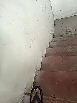 Snapshot of monty935 chatting on October 28, 10:41 am monty935 online show from October 28, 10:41 am