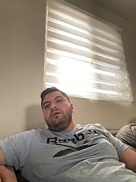 Snapshot of raulgzz4 chatting on April 14, 4:02 pm raulgzz4 online show from April 14, 4:02 pm