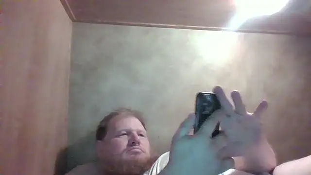 Snapshot of fisherman1015 chatting on November 19, 2:22 am fisherman1015 online show from November 19, 2:22 am