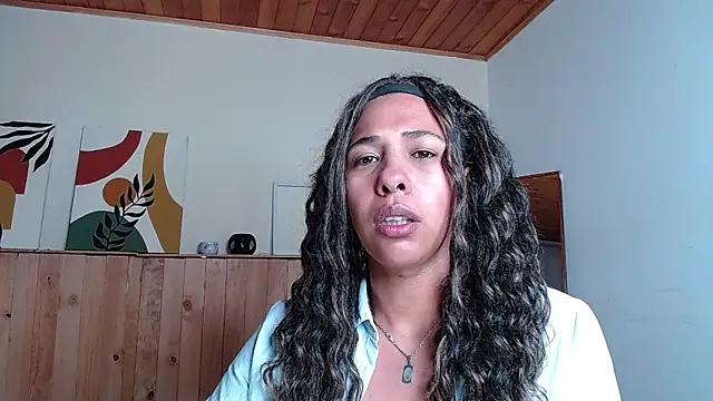 Snapshot of IVONNE_COLLINS33 chatting on October 14, 10:54 pm IVONNE COLLINS33 online show from October 14, 10:54 pm