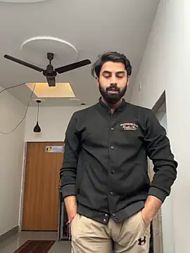 hottestboy03 online show from November 26, 5:41 am