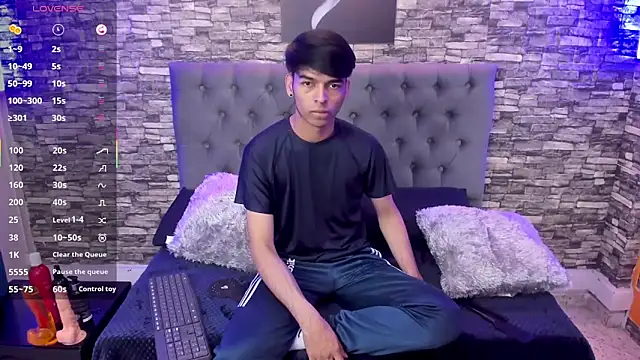 OnlyJos online show from October 9, 7:45 pm