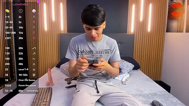 OnlyJos online show from October 20, 7:47 pm