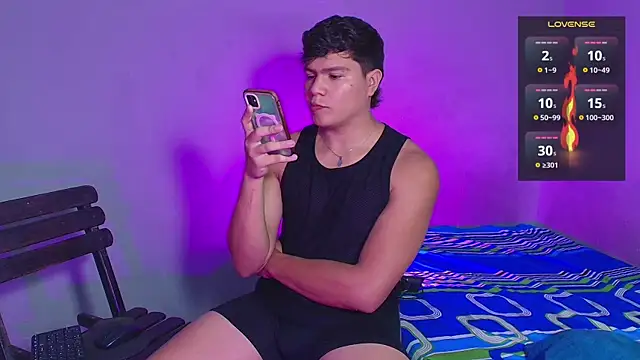 Snapshot of Alejandro_Vt chatting on January 10, 5:53 am Alejandro Vt online show from January 10, 5:53 am