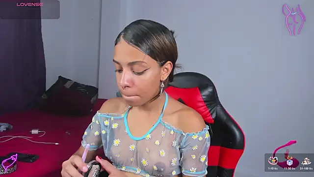 yumi hanna online show from March 26, 2:06 am