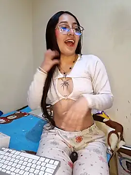 Snapshot of StefaniaFoxx_ chatting on February 7, 6:17 am StefaniaFoxx online show from February 7, 6:17 am