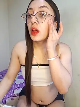 Snapshot of StefaniaFoxx_ chatting on April 13, 6:41 am StefaniaFoxx online show from April 13, 6:41 am