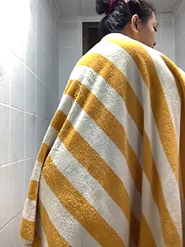 Snapshot of Jake_Chris chatting on November 6, 5:47 pm Jake Chris online show from November 6, 5:47 pm