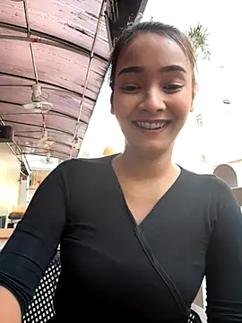 Natural Asian Girl online show from November 27, 8:27 am