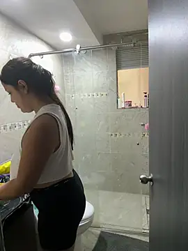 lunita sweet5 online show from February 1, 3:43 pm