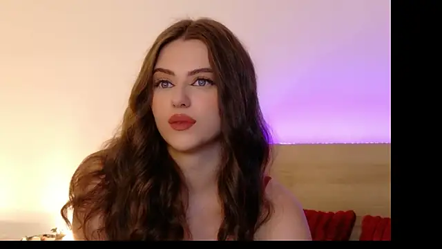 Snapshot of Sienna_Voss chatting on October 31, 8:21 pm Sienna Voss online show from October 31, 8:21 pm