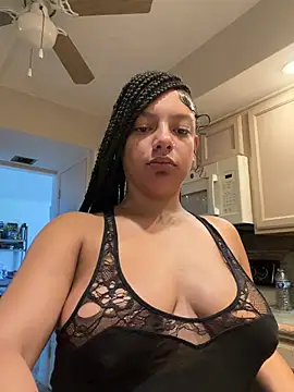 Snapshot of allybluee777 chatting on July 7, 2:32 pm allybluee777 online show from July 7, 2:32 pm