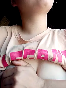 XoiXoi232 online show from April 10, 1:22 am