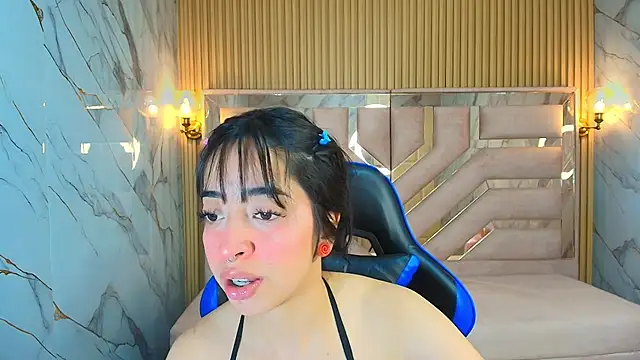 zoe r  online show from November 19, 3:17 am