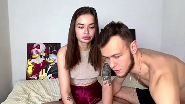 Petal Couple online show from November 15, 9:28 am