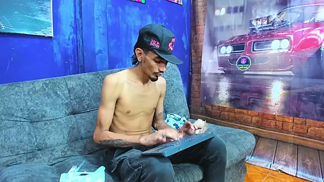 Sexvergon 26 online show from December 21, 9:22 pm