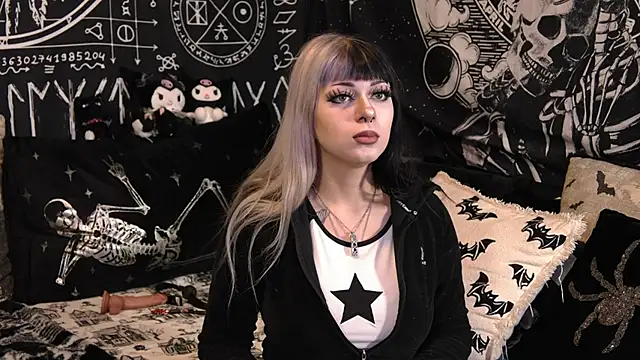 Paige Turner online show from March 25, 12:27 am