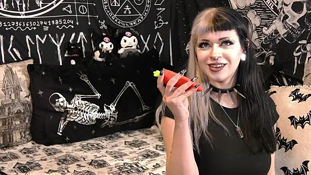 Paige Turner online show from April 11, 3:22 am