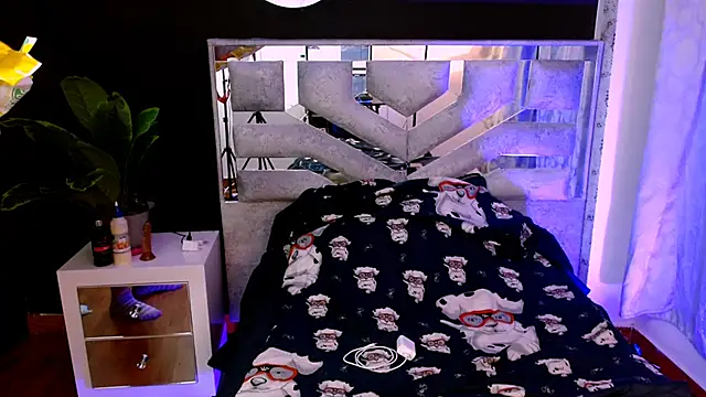 violet bunnyy online show from September 23, 3:09 am
