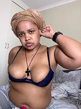 Snapshot of XXXquisiteVixen chatting on November 18, 7:07 pm XXXquisiteVixen online show from November 18, 7:07 pm