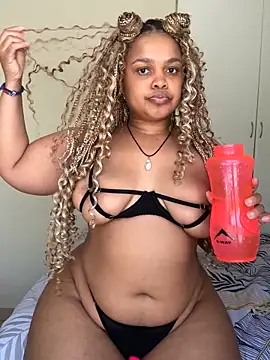 Snapshot of XXXquisiteVixen chatting on November 29, 10:18 am XXXquisiteVixen online show from November 29, 10:18 am