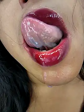 Snapshot of Hotbhabi305 chatting on February 8, 5:16 pm Hotbhabi305 online show from February 8, 5:16 pm