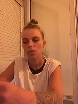 BrumeLove online show from May 27, 7:22 pm