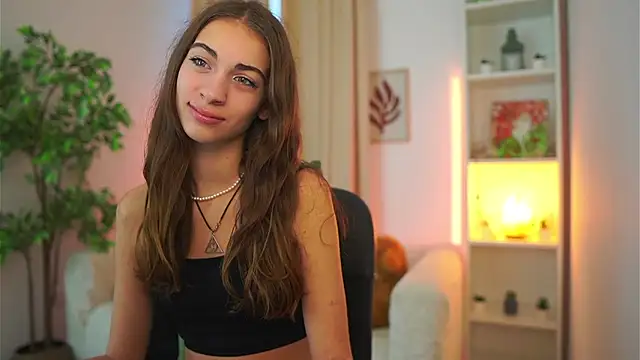 Sophie  Nice online show from September 24, 1:47 pm
