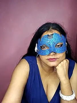 MEERAcle online show from October 7, 7:44 pm