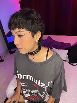 ZahaRose online show from November 4, 2:54 am