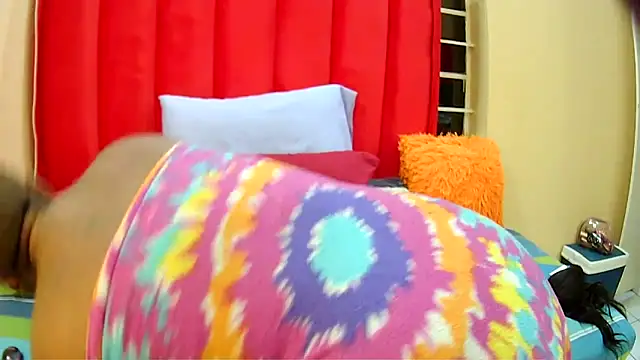 BigAssjuicy26 online show from November 29, 6:11 pm