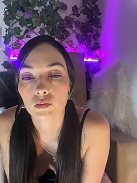 Snapshot of fetish_foot_ chatting on November 8, 3:18 am fetish foot online show from November 8, 3:18 am