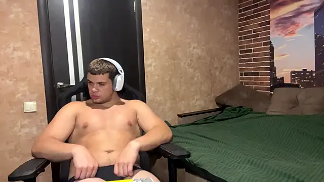 MusclePhantom online show from June 7, 9:07 pm