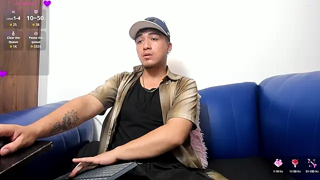 Snapshot of juanmechanic_ chatting on September 11, 7:47 pm juanmechanic online show from September 11, 7:47 pm