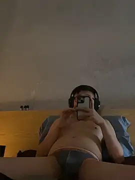 AndrewP13331 online show from September 24, 2:20 pm