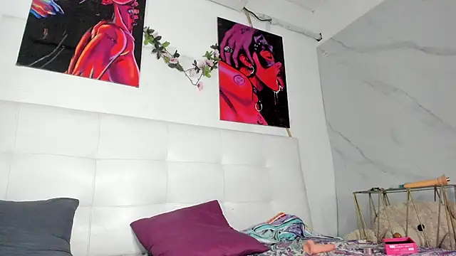 Snapshot of Lucia78couple chatting on October 23, 7:07 am Lucia78couple online show from October 23, 7:07 am