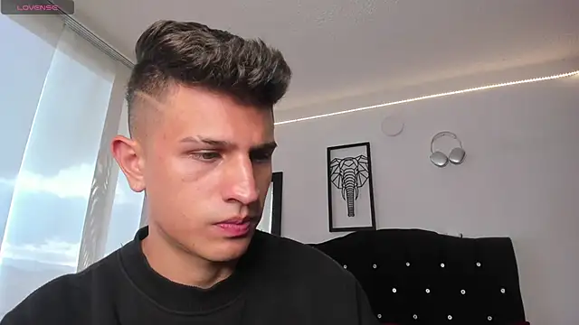 kevin ahss online show from October 25, 9:42 pm