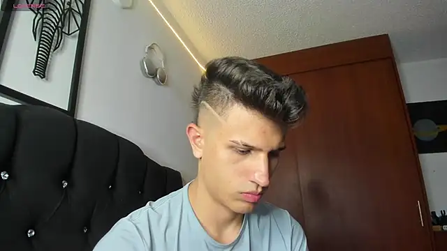 kevin ahss online show from December 3, 10:52 pm