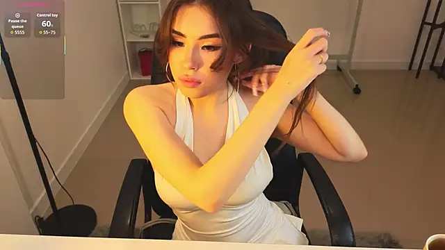 Kisa0 o online show from September 17, 9:49 pm