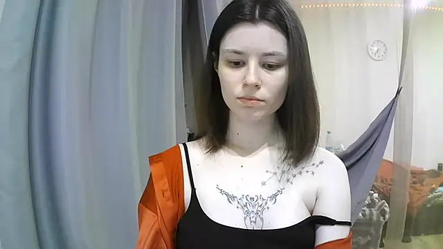 Snapshot of EdlinEngelby chatting on November 8, 3:45 pm EdlinEngelby online show from November 8, 3:45 pm