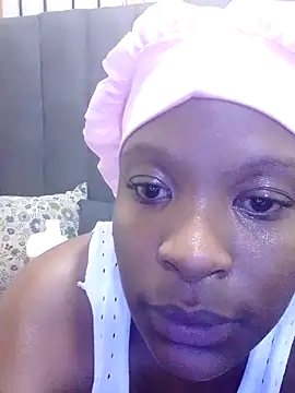 MrsMxx25 online show from October 20, 3:23 pm