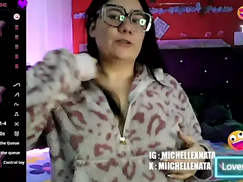 Snapshot of miichellemalvoa chatting on June 24, 2:10 am miichellemalvoa online show from June 24, 2:10 am
