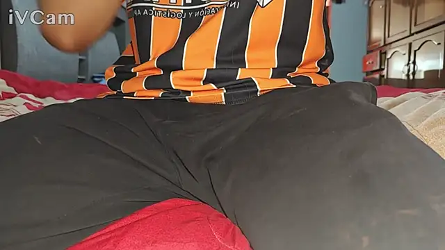 Chair-sm online show from September 13, 9:58 pm