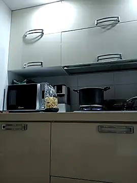 singolo discreto online show from February 5, 12:43 pm