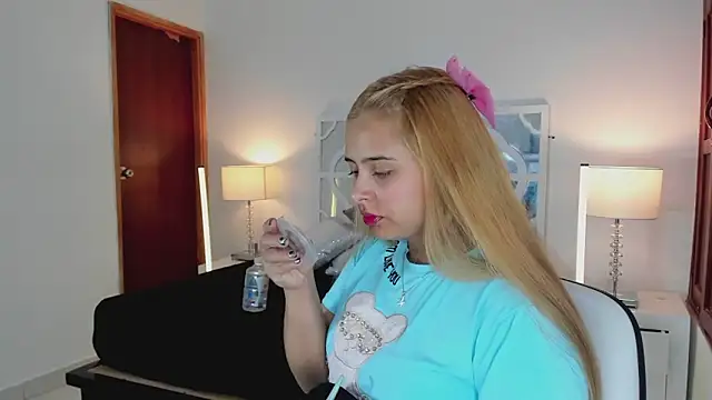 MikaelaStone online show from February 1, 1:09 pm