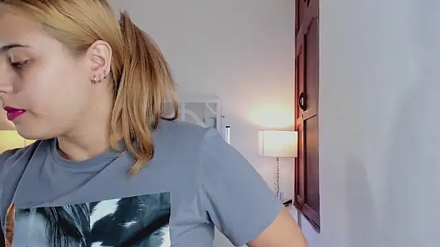 MikaelaStone online show from February 7, 11:47 am