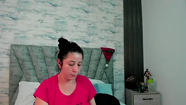 ShanelEvans online show from December 17, 6:47 pm